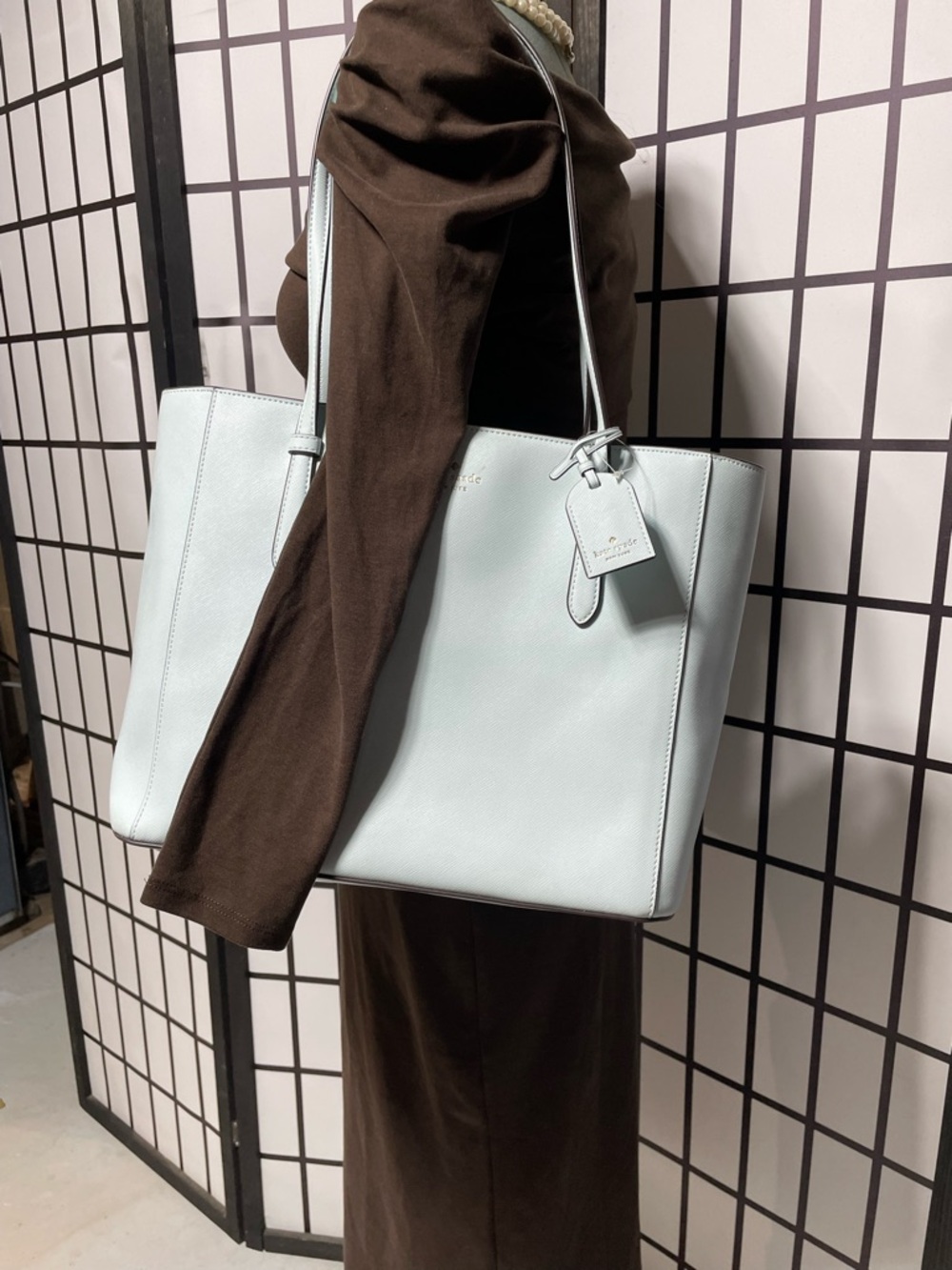 Kate spade light blue large tote - Picture 9 of 9